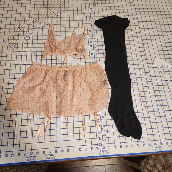 Dreamgirl Women's Lace Bra Set, NWT Pink OS - Picture 2 of 13